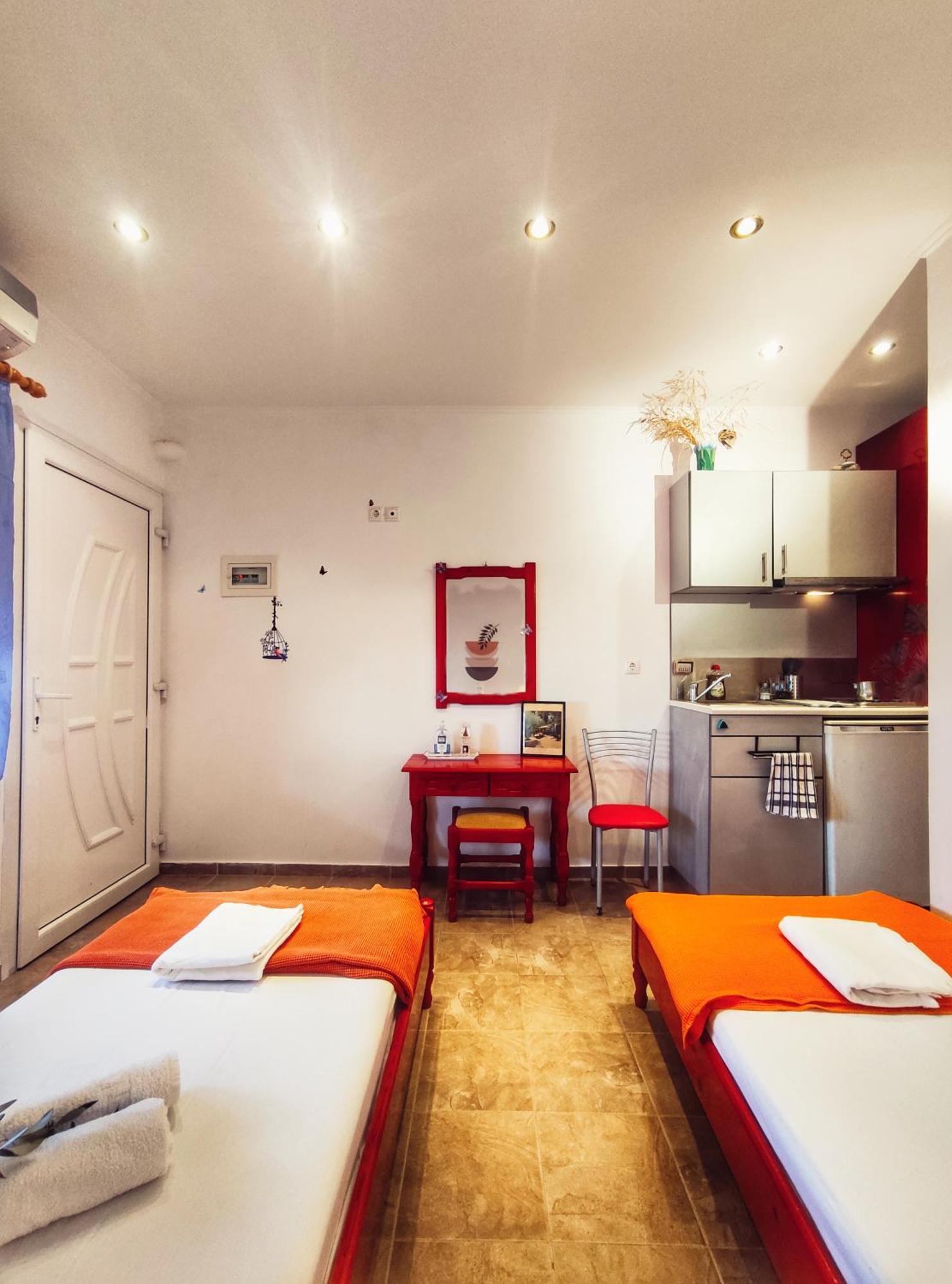 Melinta Rena'S Rooms Μελίντα الغرفة الصورة