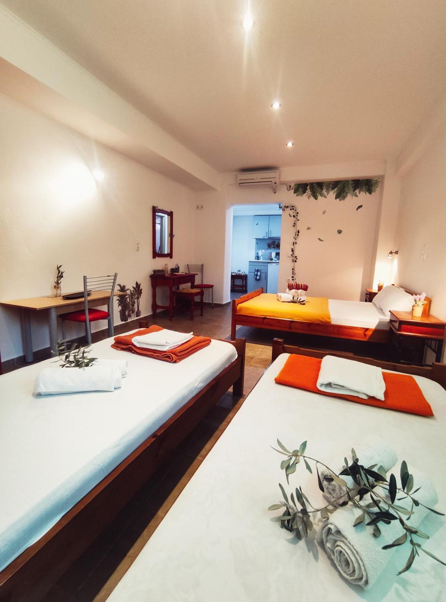 Melinta Rena'S Rooms Μελίντα الغرفة الصورة