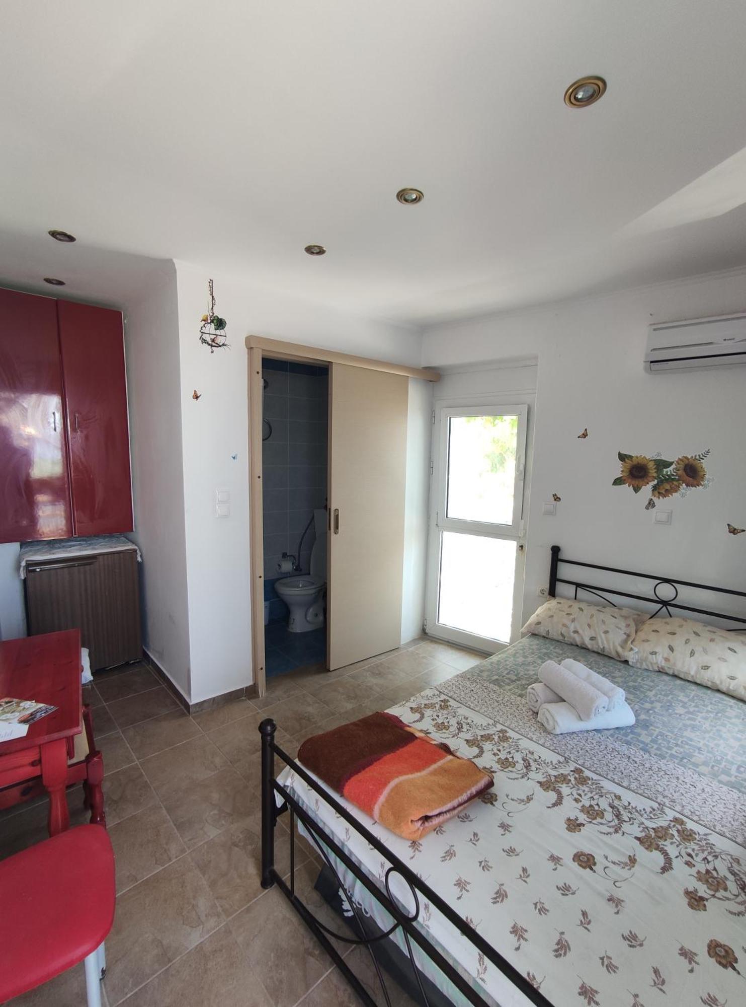 Melinta Rena'S Rooms Μελίντα الغرفة الصورة